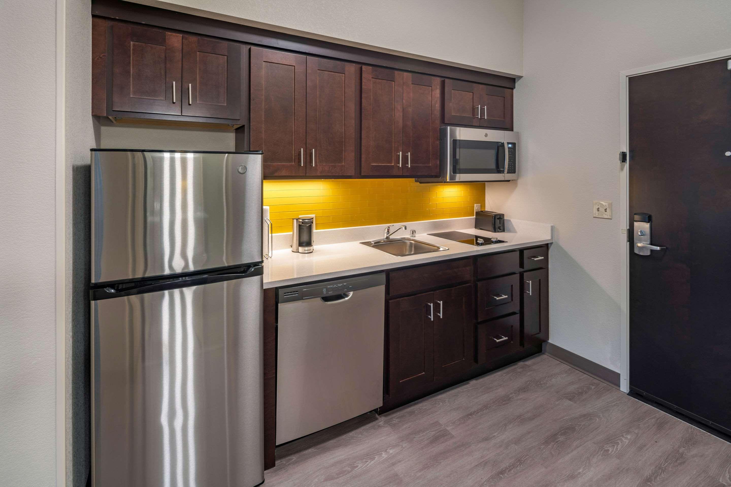 Mainstay Suites Spokane Airport Exterior photo