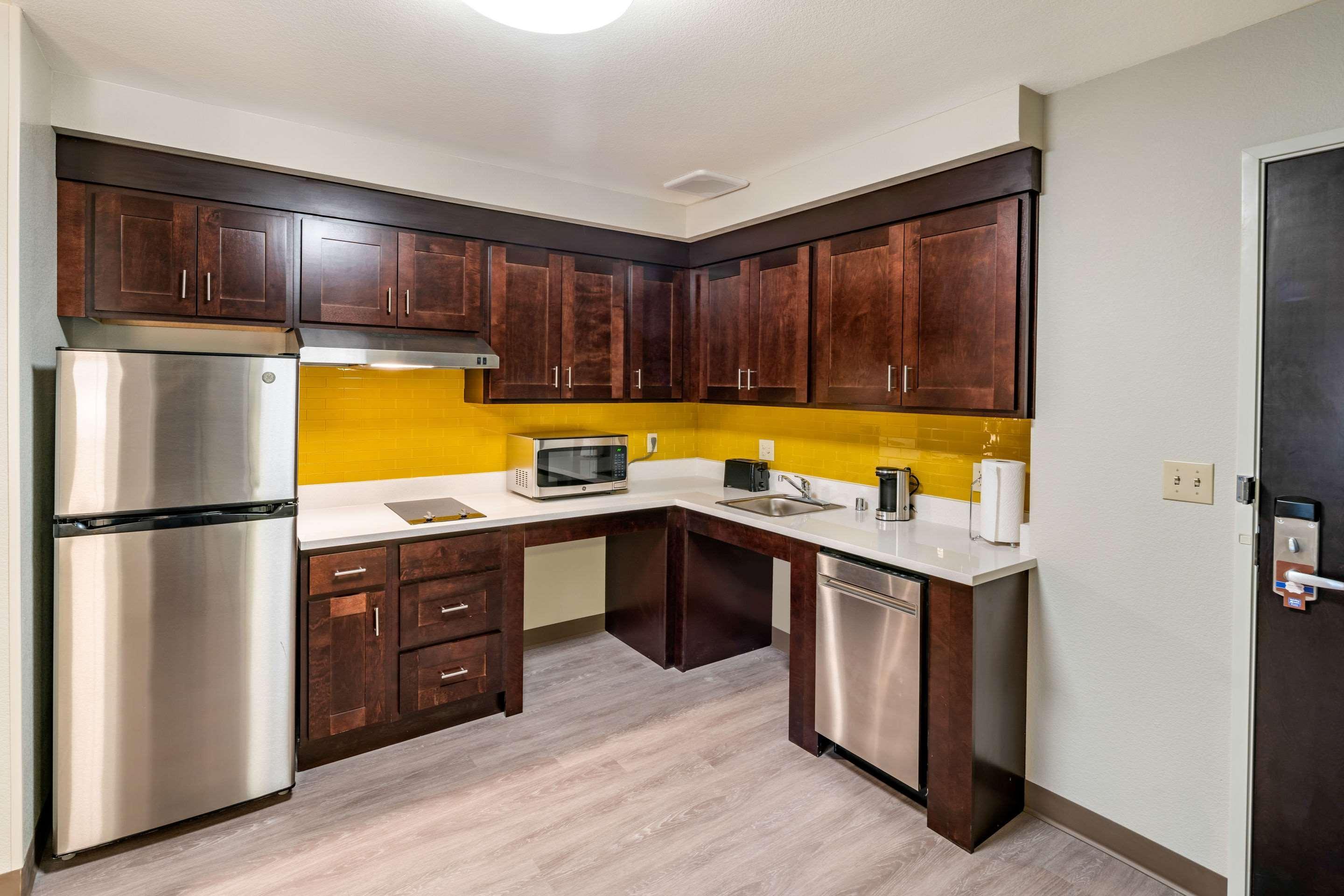 Mainstay Suites Spokane Airport Exterior photo