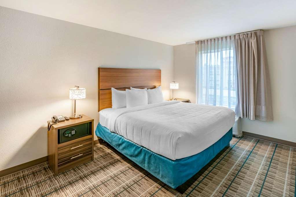 Mainstay Suites Spokane Airport Room photo